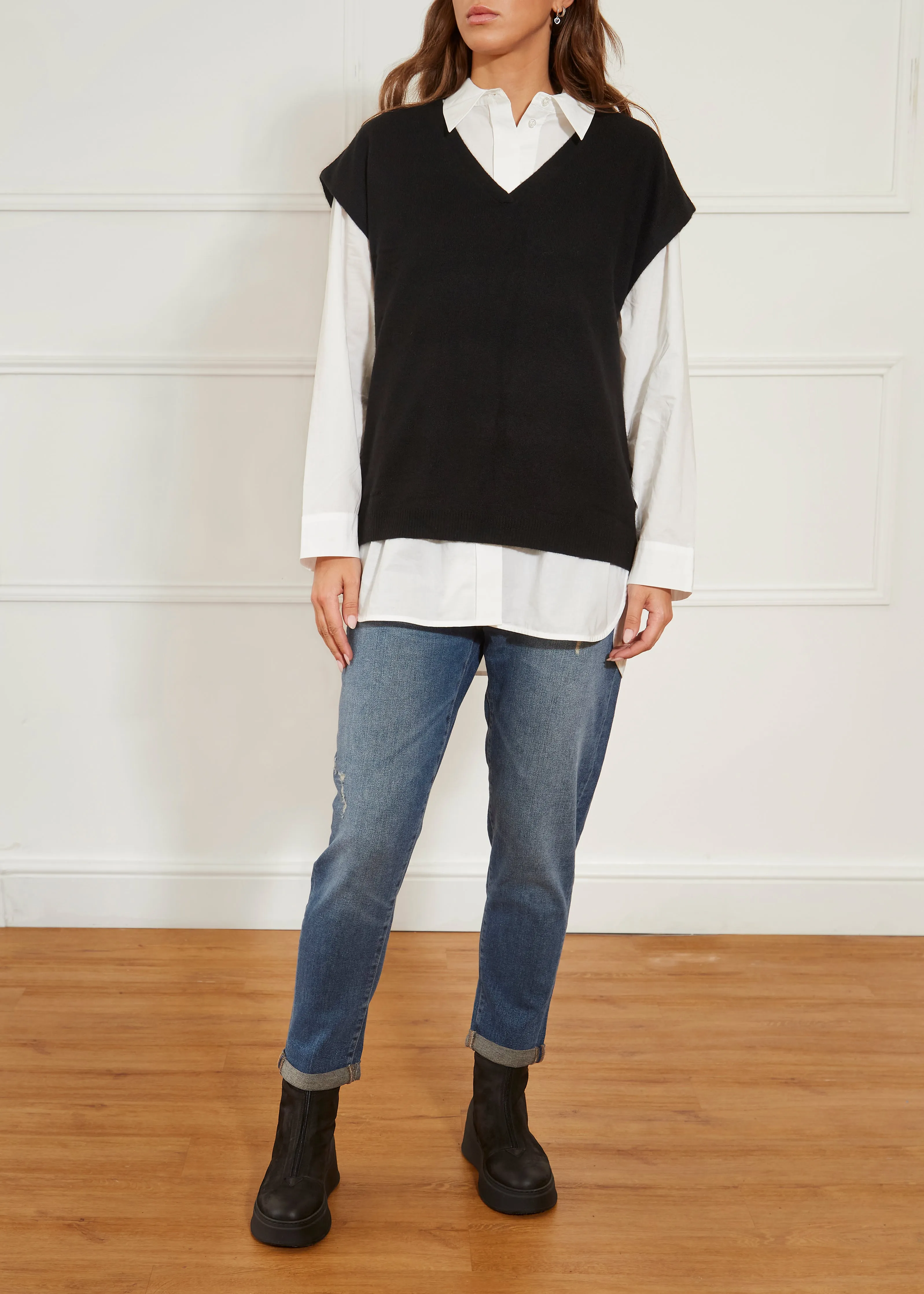 Bowie V Neck Black Cashmere Vest