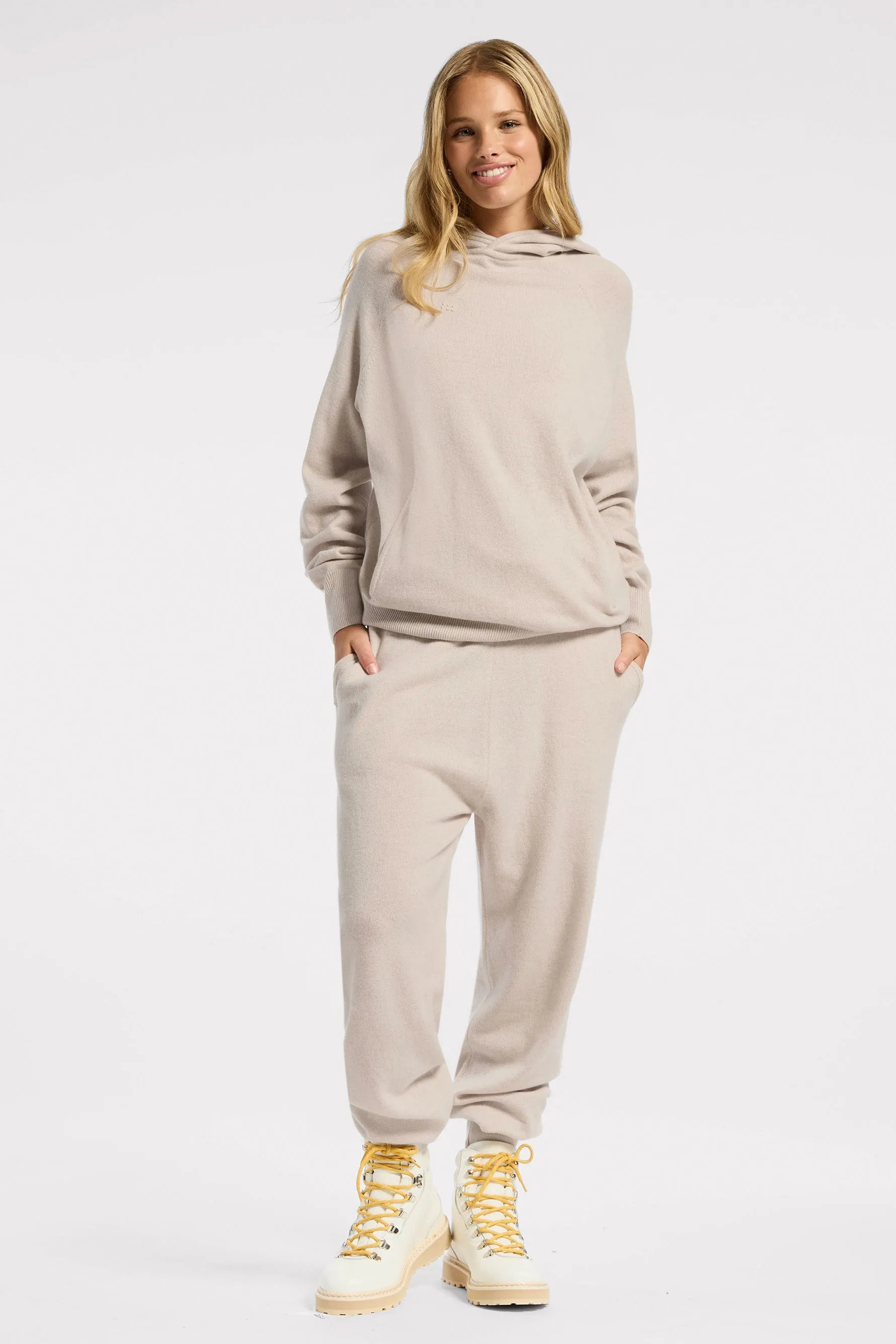 Recycled Cashmere Trackpants - Oatmeal