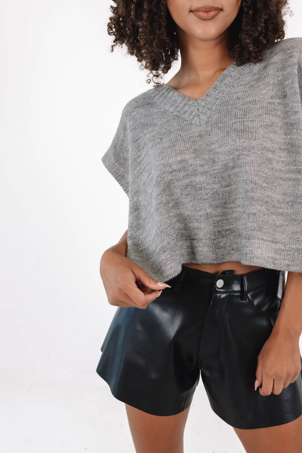 Sight Seeing Cropped Sweater - Grey