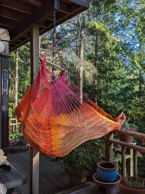 Thick Hangout Chair - Sunrise