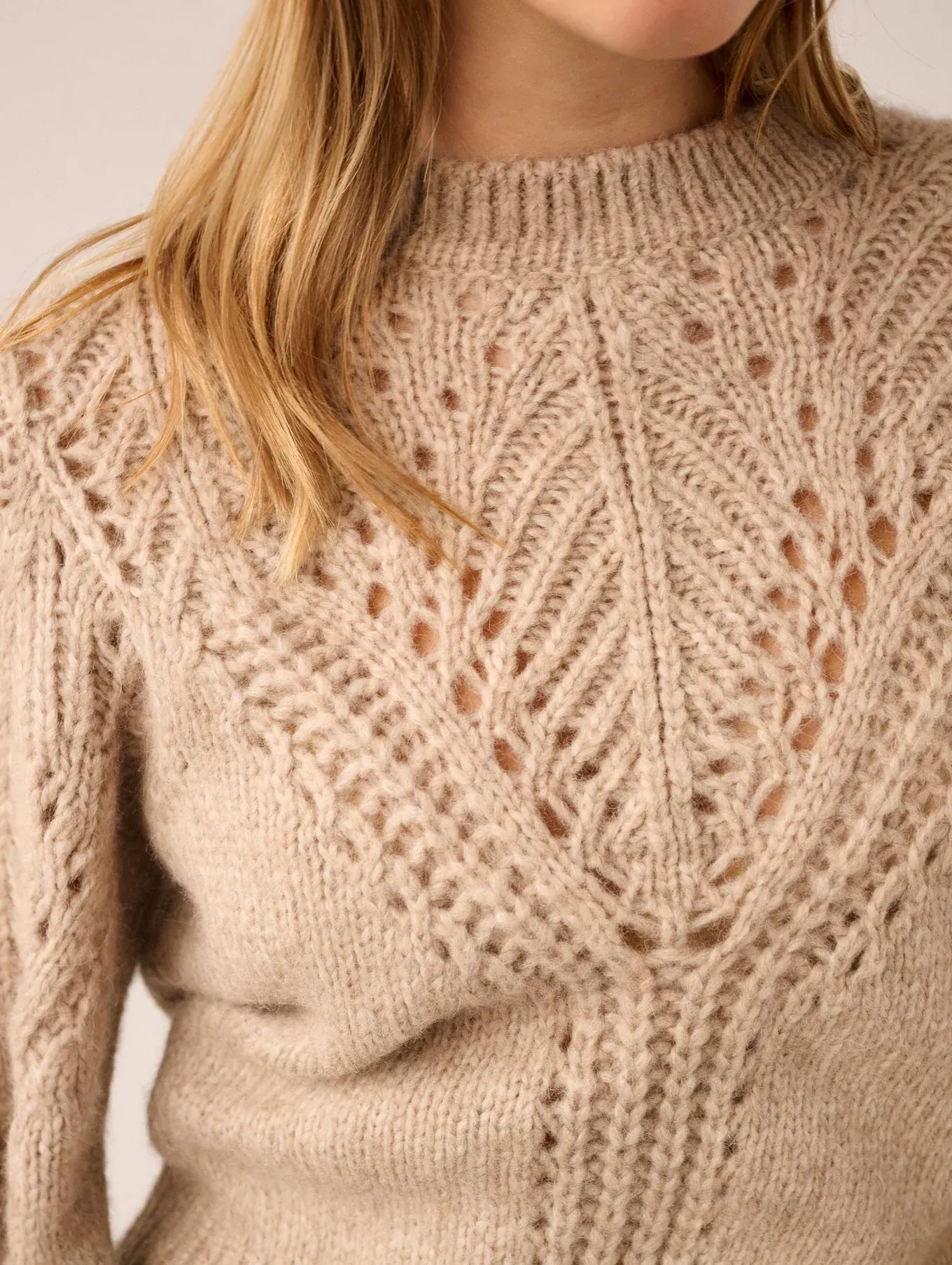 White   Warren - Plush Alpaca Blend Pointelle Crewneck In Oat Straw