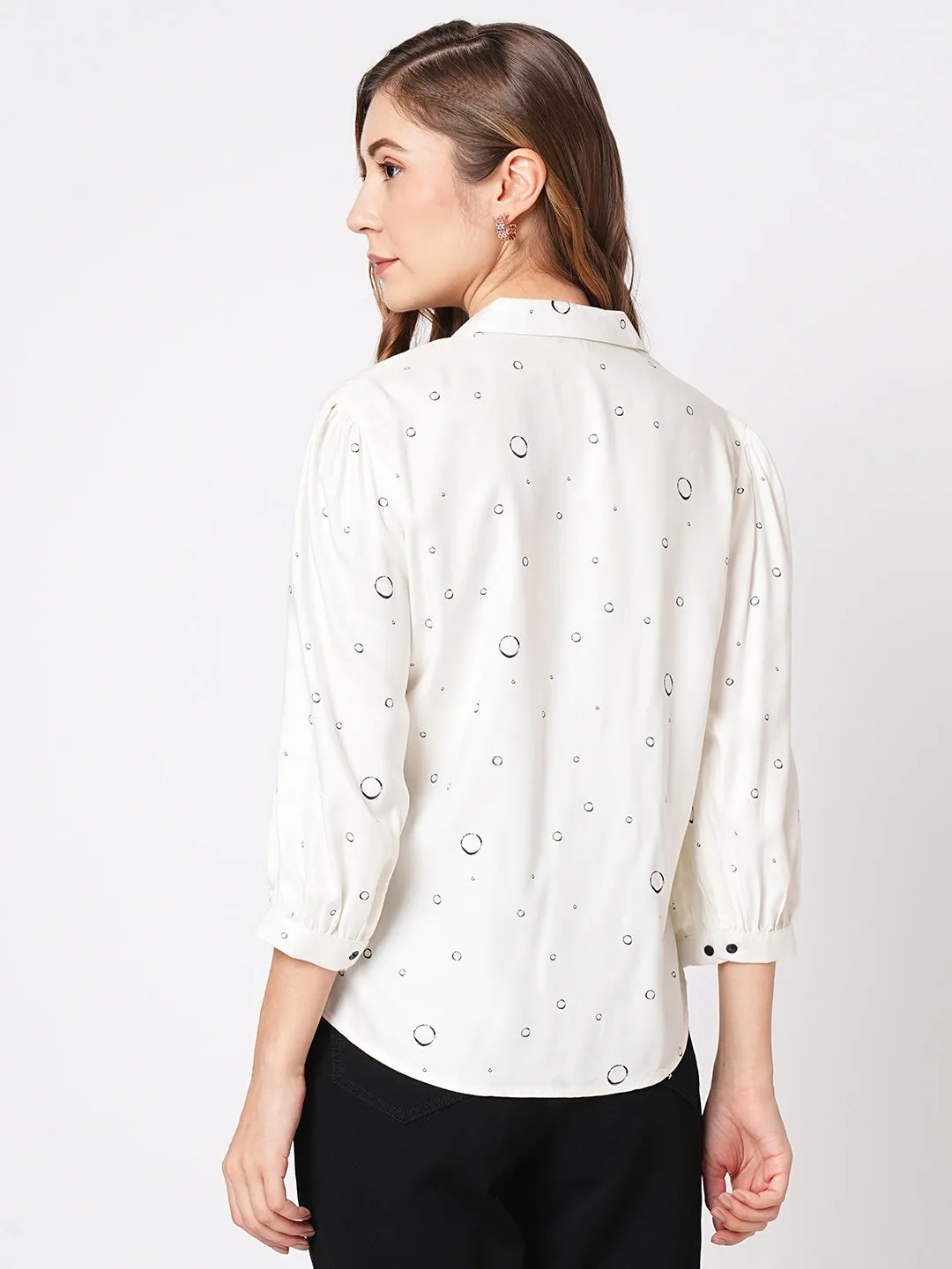 Women Slim Fit Off White Printed Cirlce Shirt